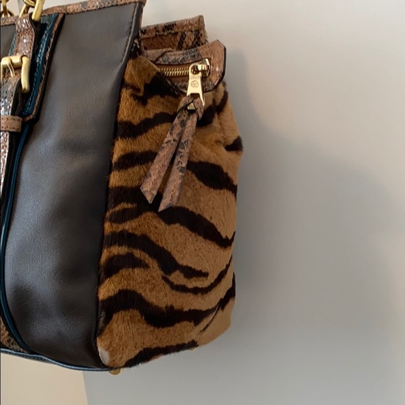 LONGCHAMP | Limited Edition Exotics Shoulder Bag - Picture 14 of 16